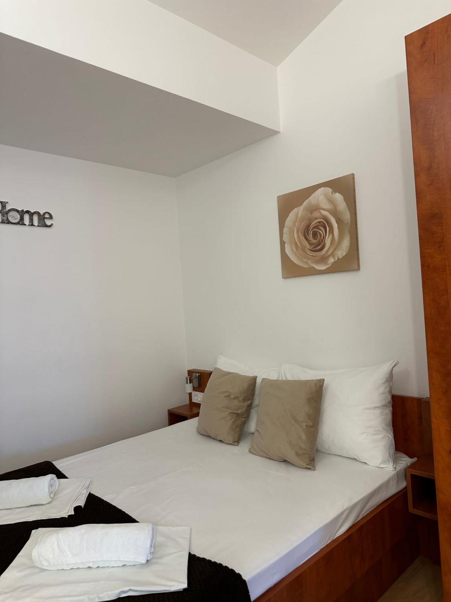 Apartmani Samec Novalja Bagian luar foto