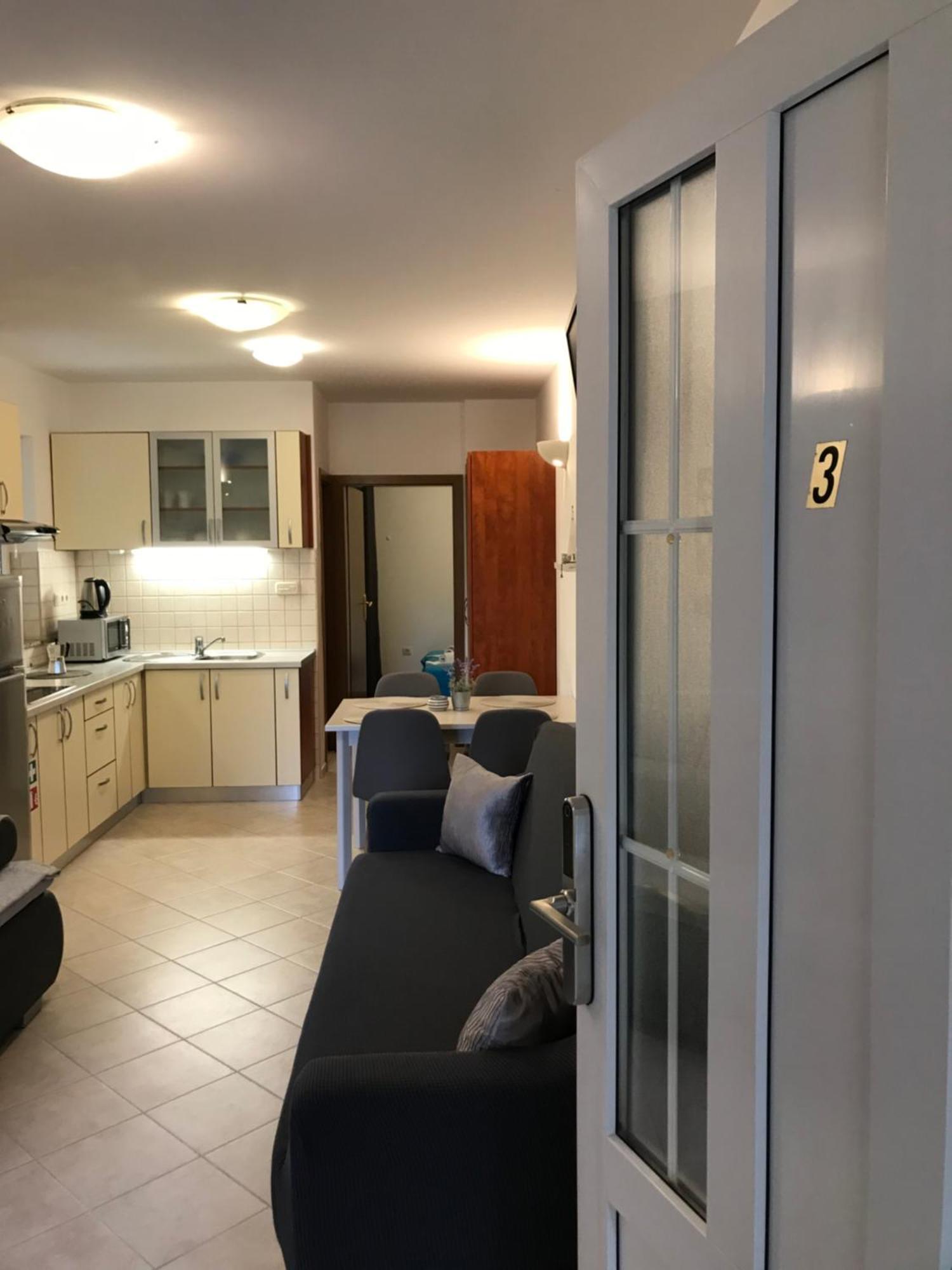 Apartmani Samec Novalja Bagian luar foto