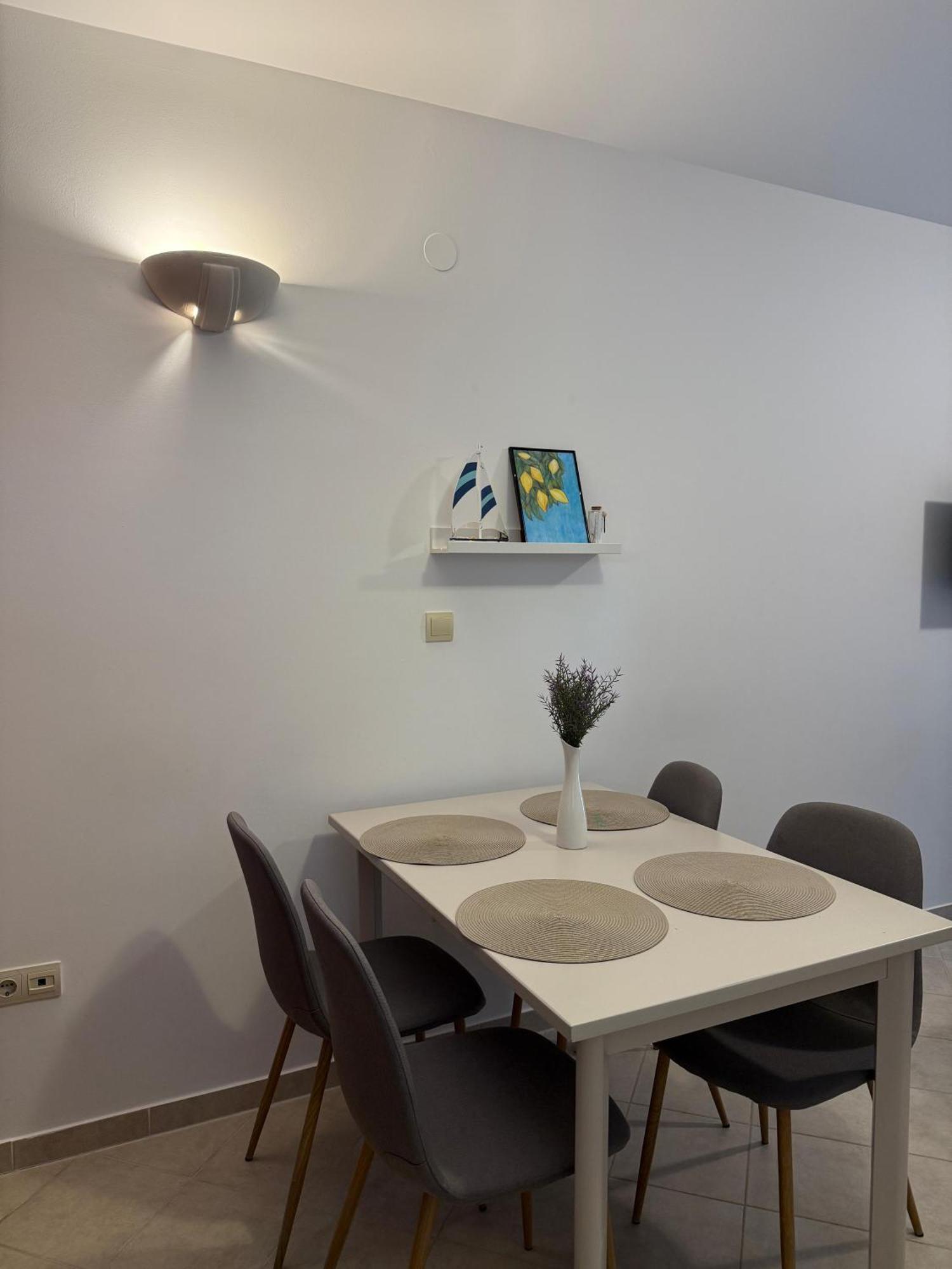 Apartmani Samec Novalja Bagian luar foto