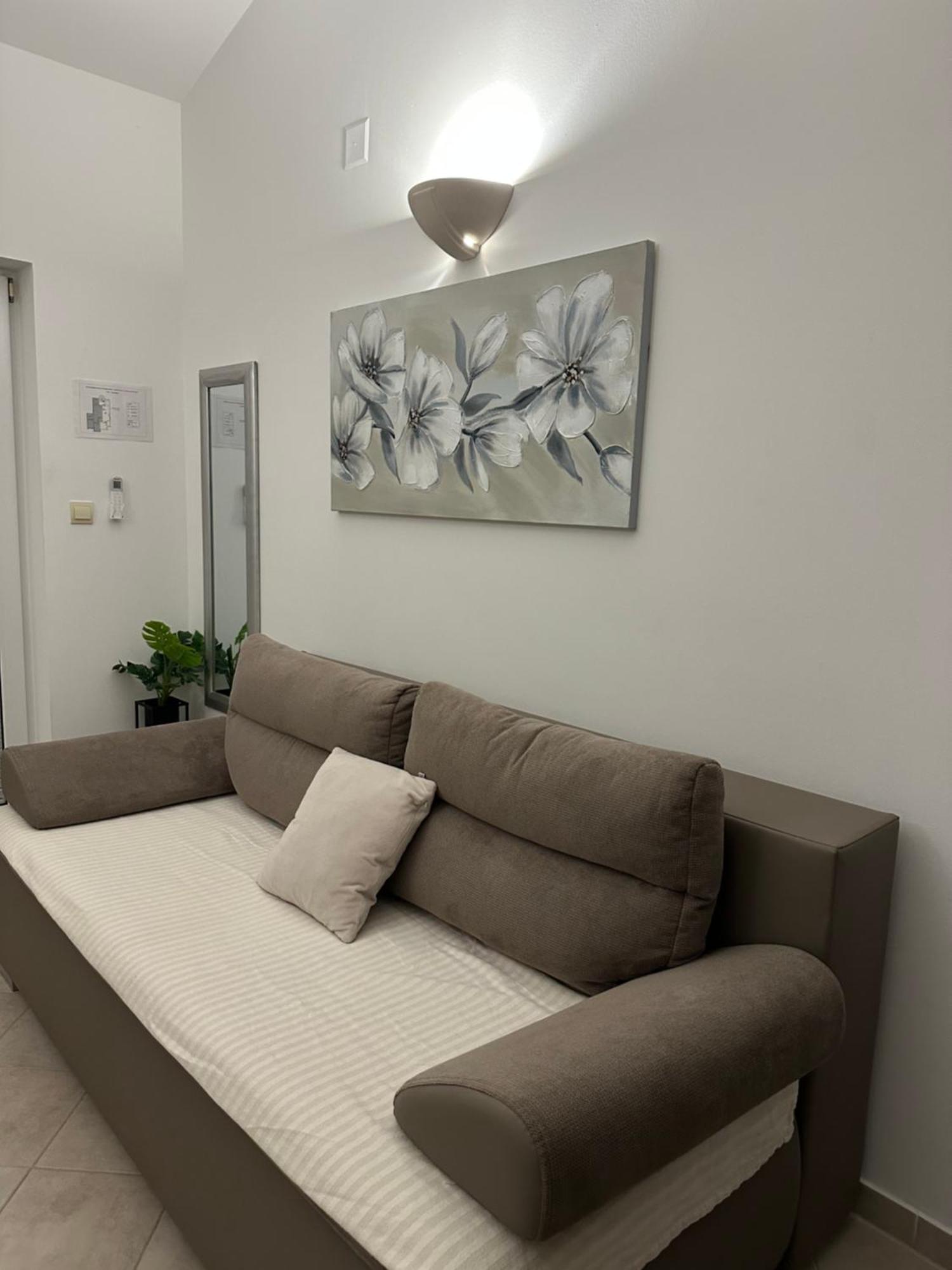 Apartmani Samec Novalja Bagian luar foto